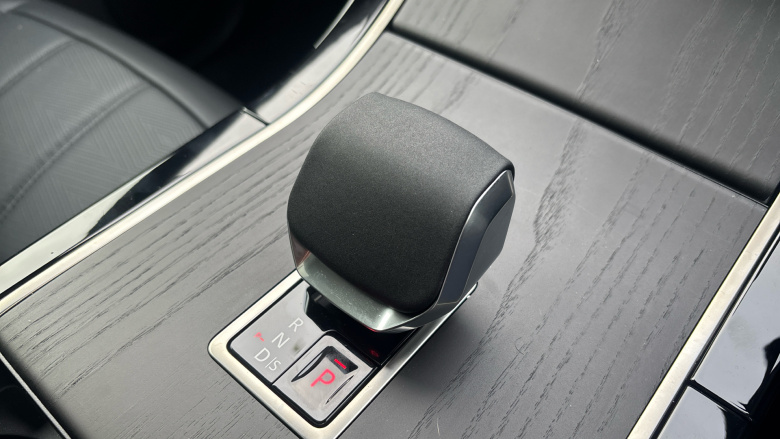 Land Rover Range Rover Evoque 1.5 P270e Autobiography 5dr Auto [Revised] Hatchback